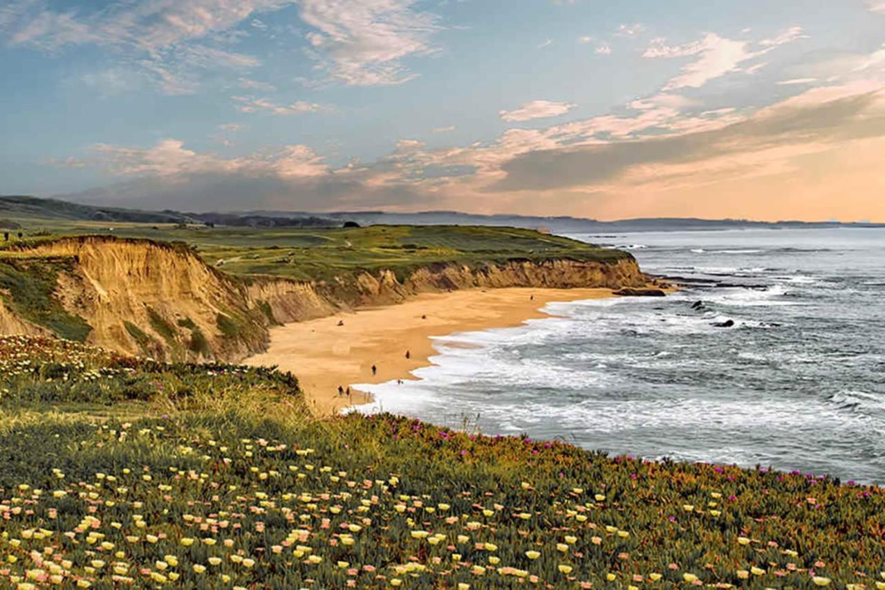 Beach Villa Home - Walk To Beaches Trails Restaurants Activities & More Half Moon Bay Eksteriør billede