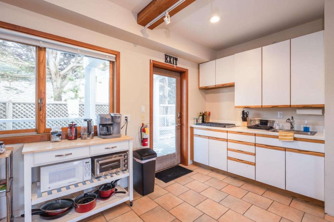 Beach Villa Home - Walk To Beaches Trails Restaurants Activities & More Half Moon Bay Eksteriør billede